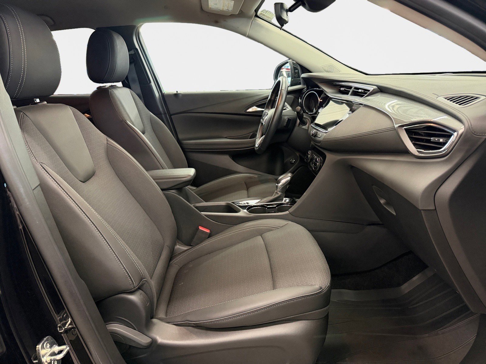 Used 2023 Buick Encore GX Select w/ Sport Touring Package AWD/4WD image 12