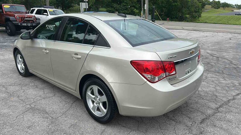 Used 2016 Chevrolet Cruze LT FWD image 6