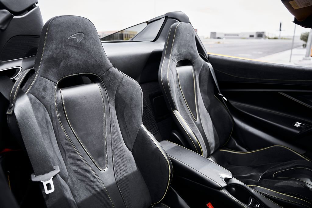 Used 2021 McLaren 720S Luxury RWD image 39