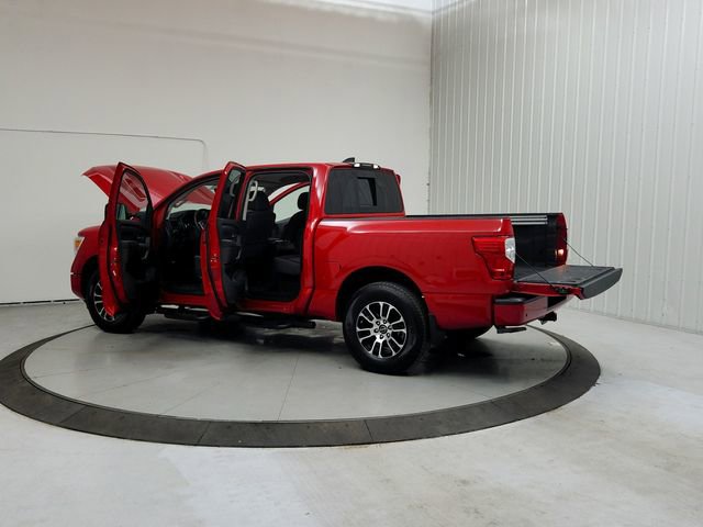 Used 2024 Nissan Titan SV w/ SV Convenience Package image 13