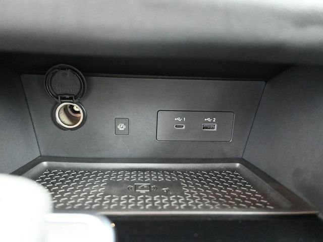 Used 2025 Nissan Pathfinder Platinum image 14