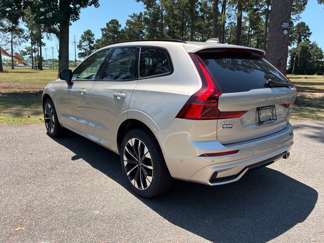 New 2026 Volvo XC60 B5 Plus w/ Protection Package Premier AWD/4WD image 7