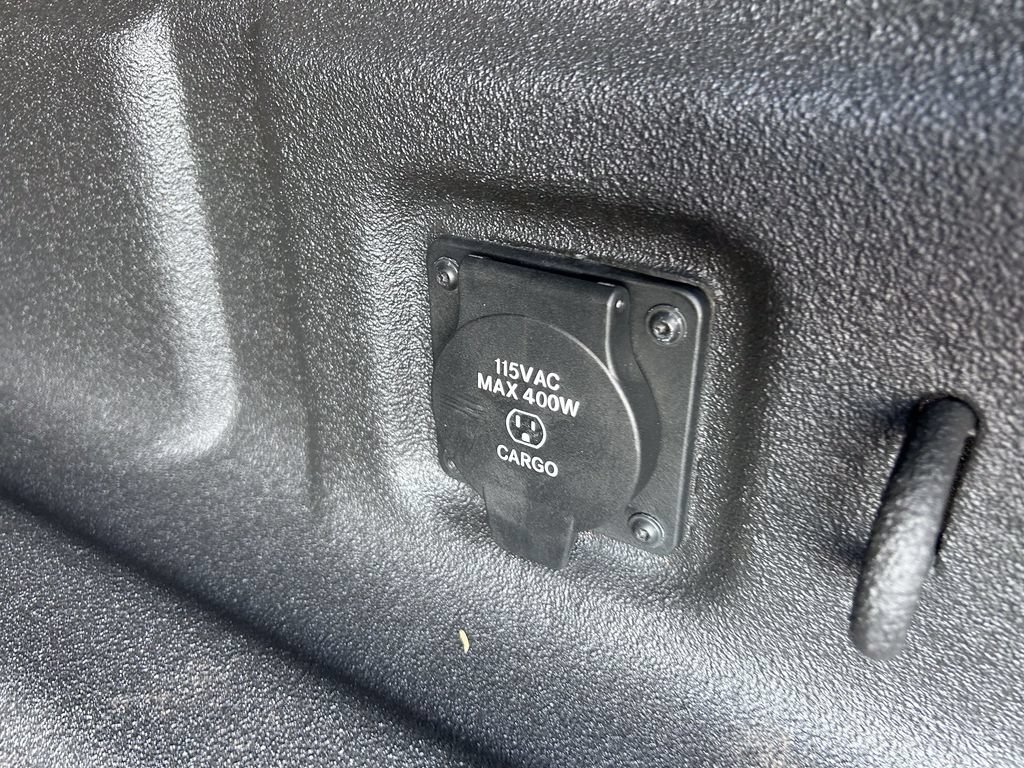 Used 2020 Jeep Gladiator Rubicon w/ Advanced Safety Group AWD/4WD image 18