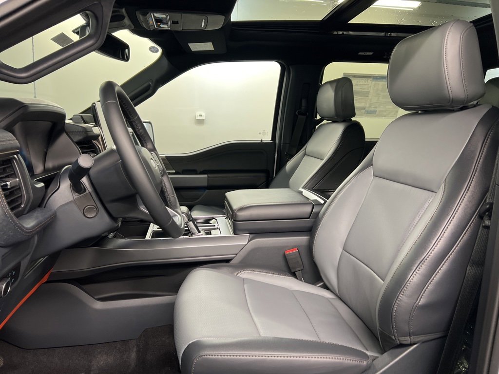 New 2025 Ford F150 Lightning Lariat image 27