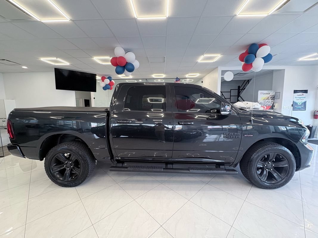 Used 2017 RAM 1500 Sport w/ Black Ram 1500 Sport Group AWD/4WD image 5