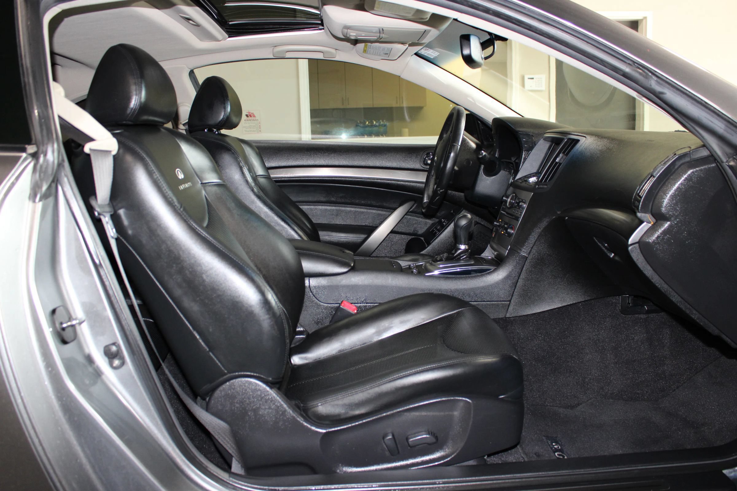 Used 2011 INFINITI G37 Journey w/ Premium Pkg RWD image 28