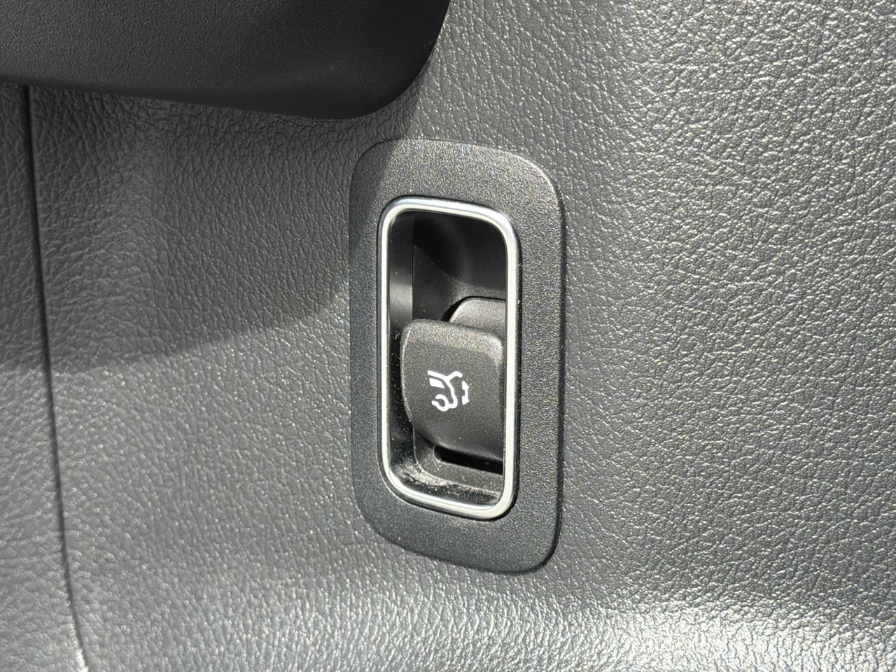 Used 2025 Mercedes-Benz GLA 250 image 16