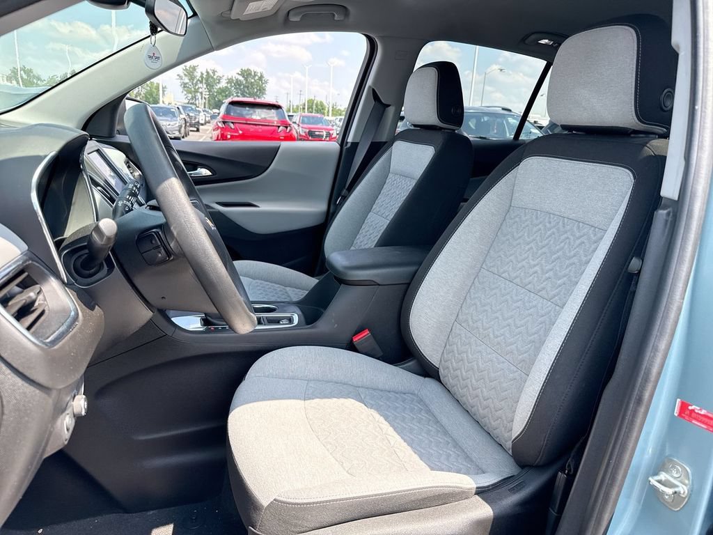 Used 2022 Chevrolet Equinox LT FWD image 11