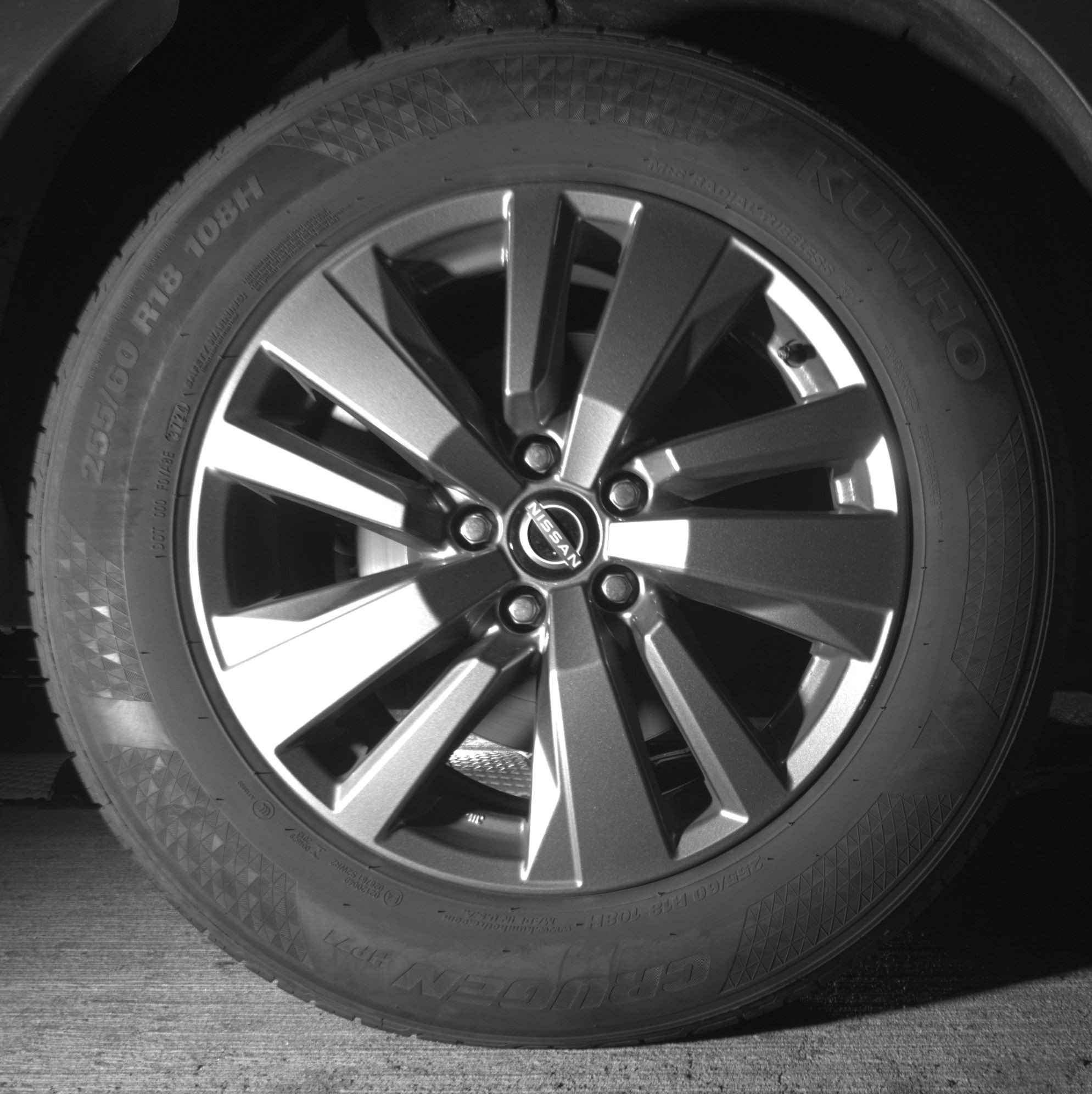 Used 2024 Nissan Pathfinder SV image 15