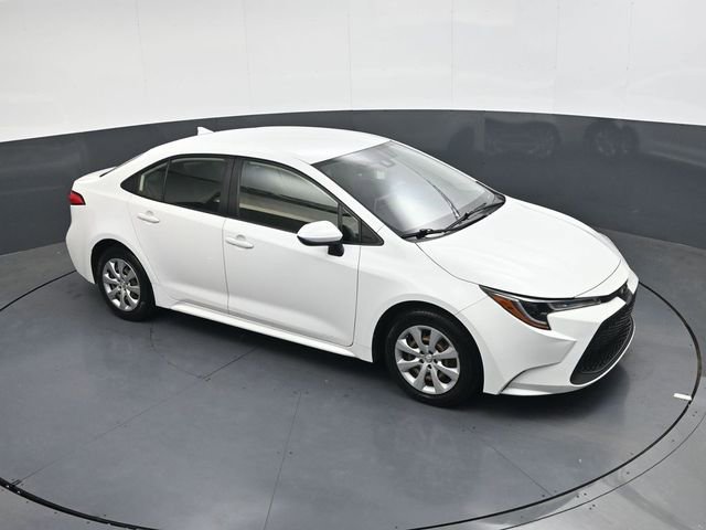Used 2021 Toyota Corolla LE image 19
