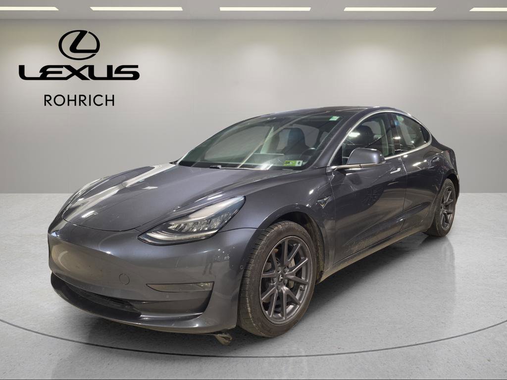 Used 2019 Tesla Model 3 Standard Range Plus image 1