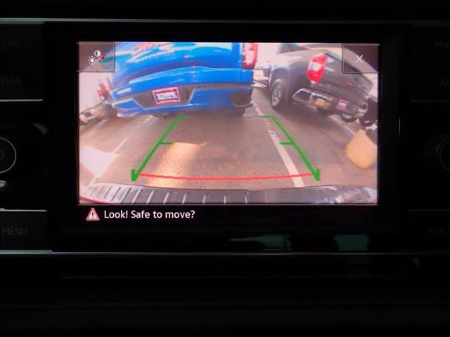 Used 2023 Volkswagen Jetta Sport image 14