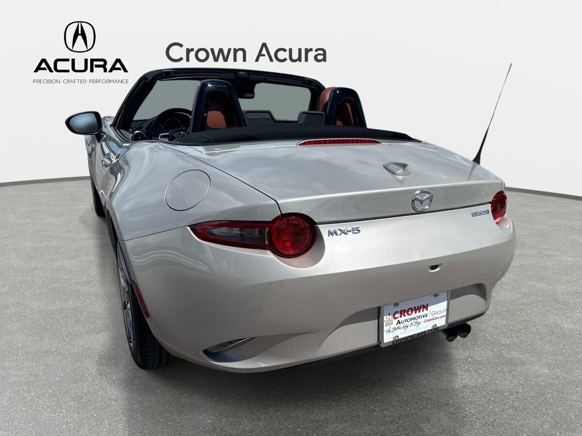 Used 2023 MAZDA MX-5 Miata Grand Touring RWD image 8