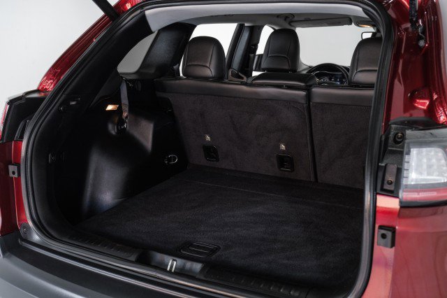 Used 2019 Jeep Cherokee Limited image 47