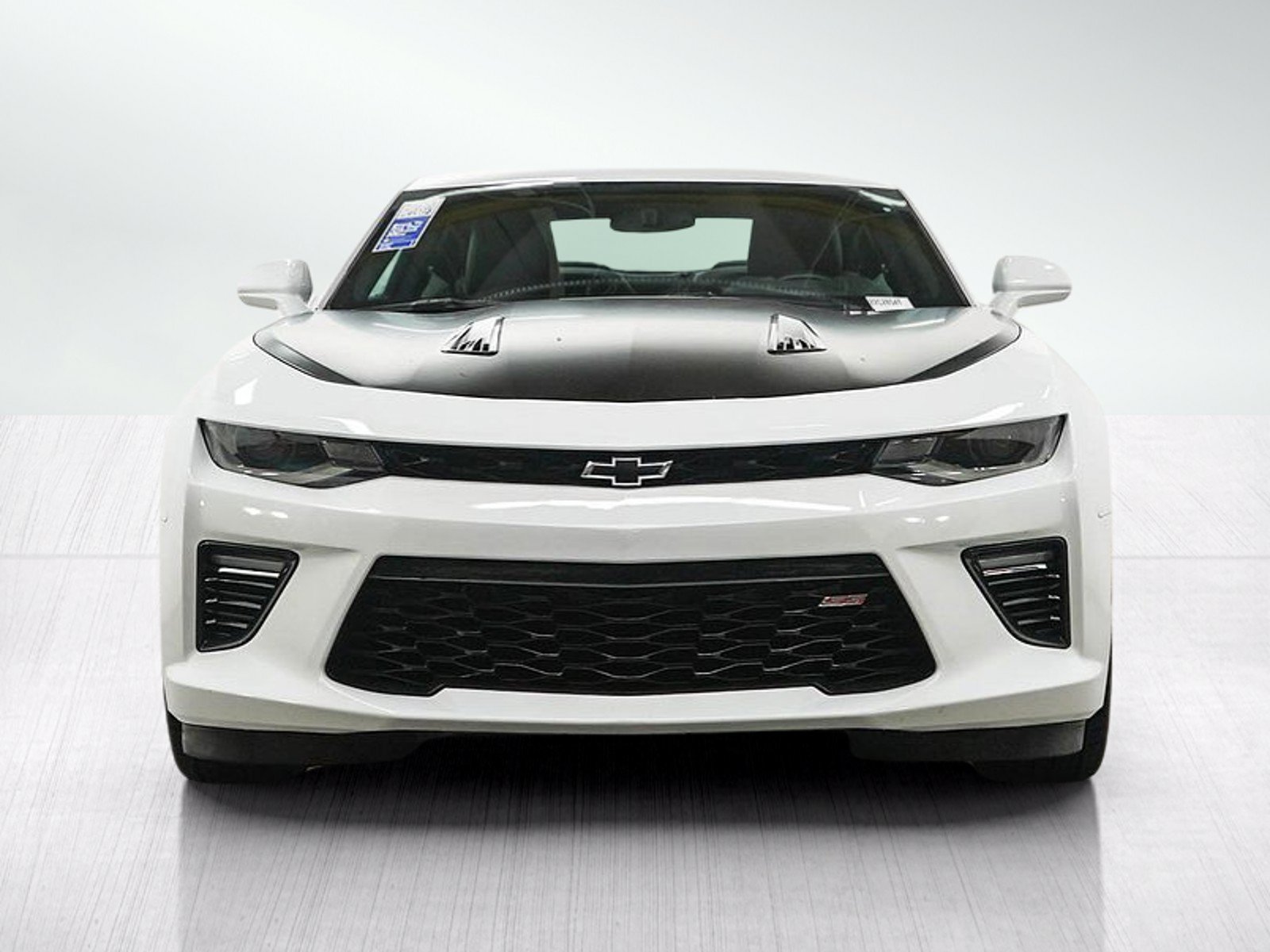 Used 2017 Chevrolet Camaro SS RWD image 8