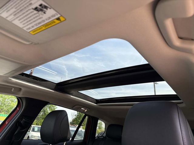 Used 2025 MAZDA CX-50 2.5 Hybrid w/ Premium Plus Pkg image 16