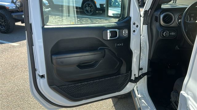 Used 2021 Jeep Wrangler Unlimited Willys image 9