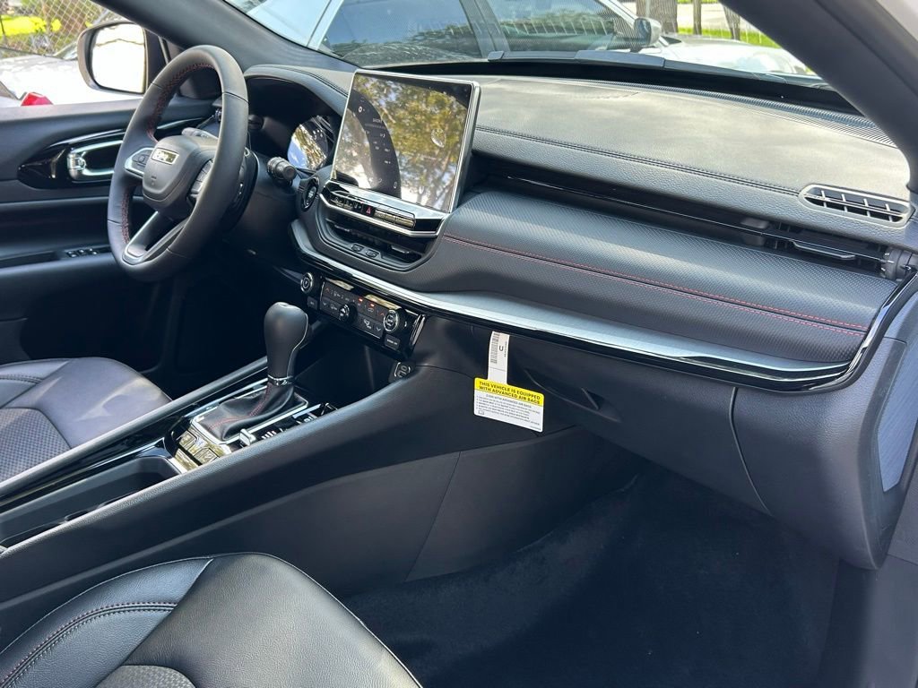 New 2026 Jeep Compass Trailhawk image 31