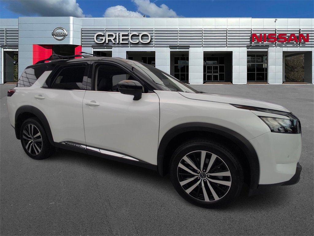 New 2025 Nissan Pathfinder Platinum w/ Black Appearance Package image 1