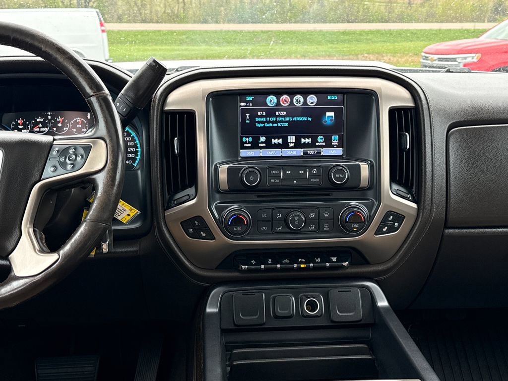Used 2019 GMC Sierra 2500 Denali w/ Duramax Plus Package AWD/4WD image 16