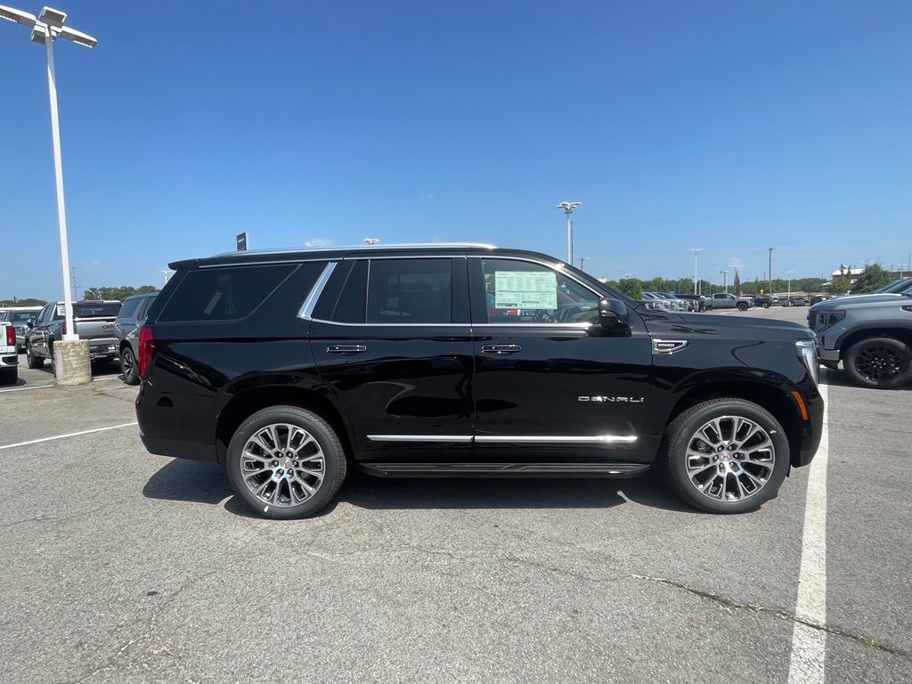 New 2026 GMC Yukon Denali w/ Advanced Technology Package AWD/4WD image 9