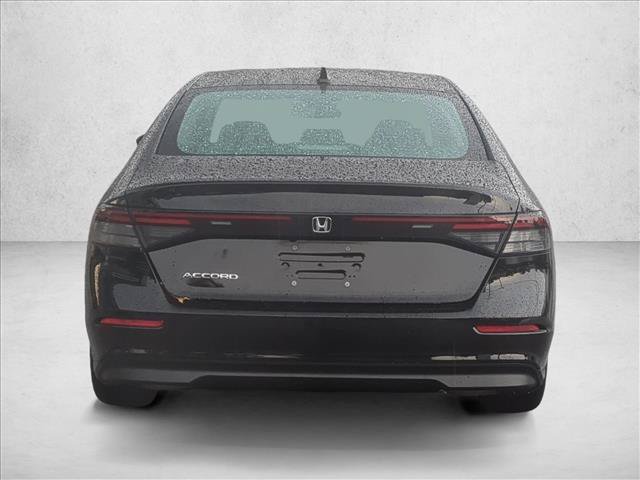 Used 2025 Honda Accord SE image 7