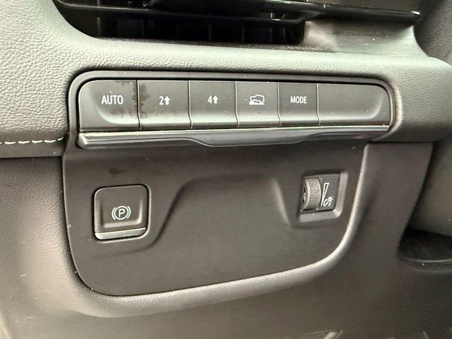 Used 2023 Cadillac Escalade Premium Luxury w/ LPO, Floor Liner Package AWD/4WD image 25