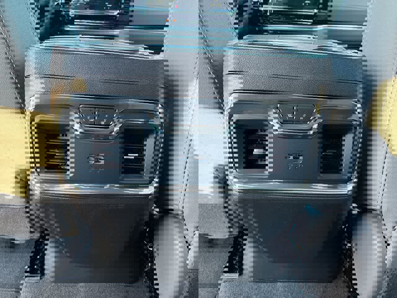 New 2026 GMC Sierra 1500 SLT w/ SLT Premium Plus Package image 22