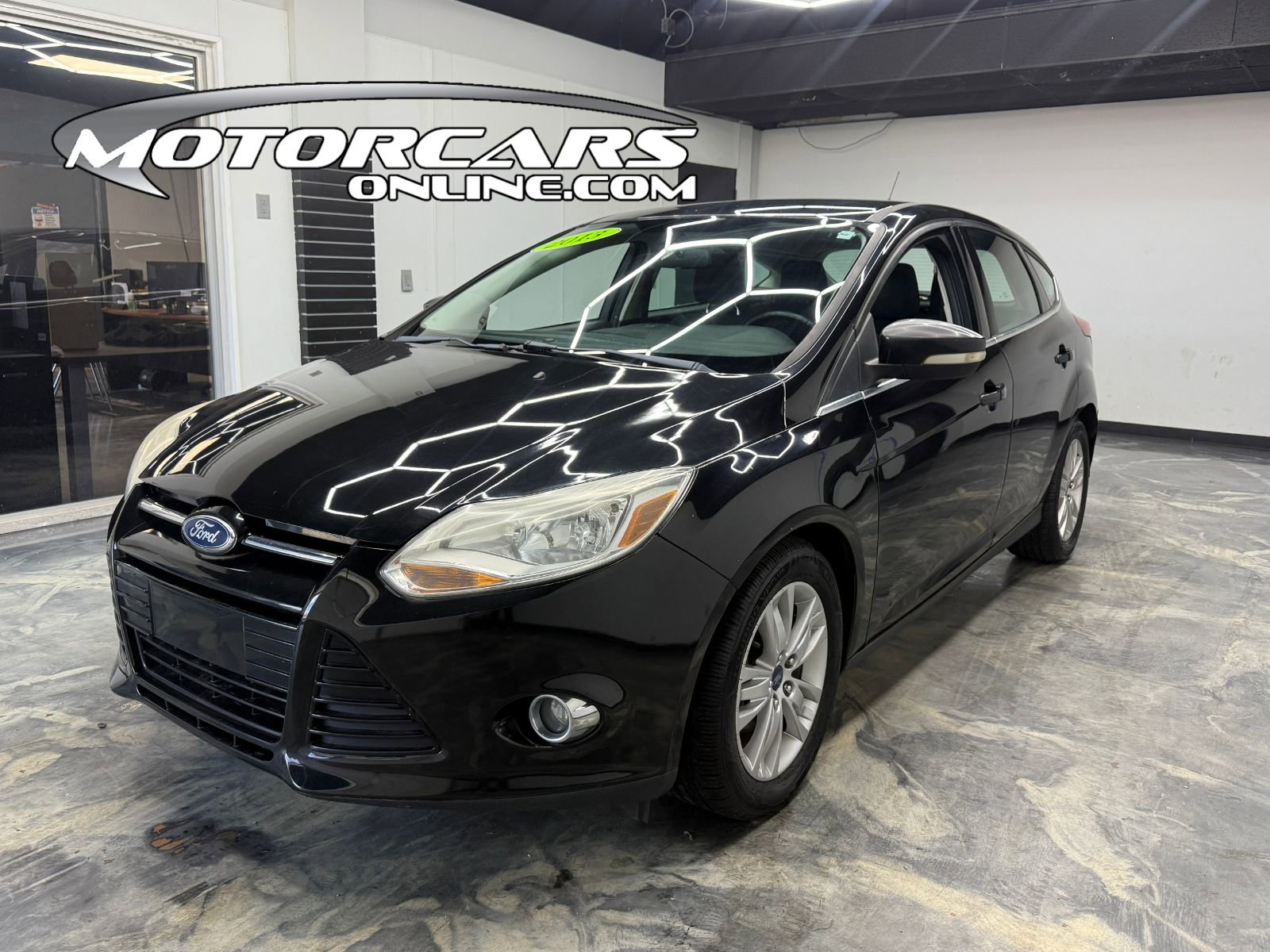 Used 2012 Ford Focus SEL FWD image 1