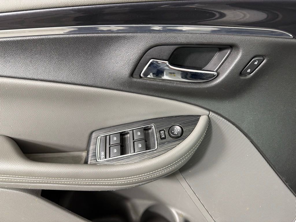 Used 2018 Chevrolet Impala LT w/ LT Leather Package image 13
