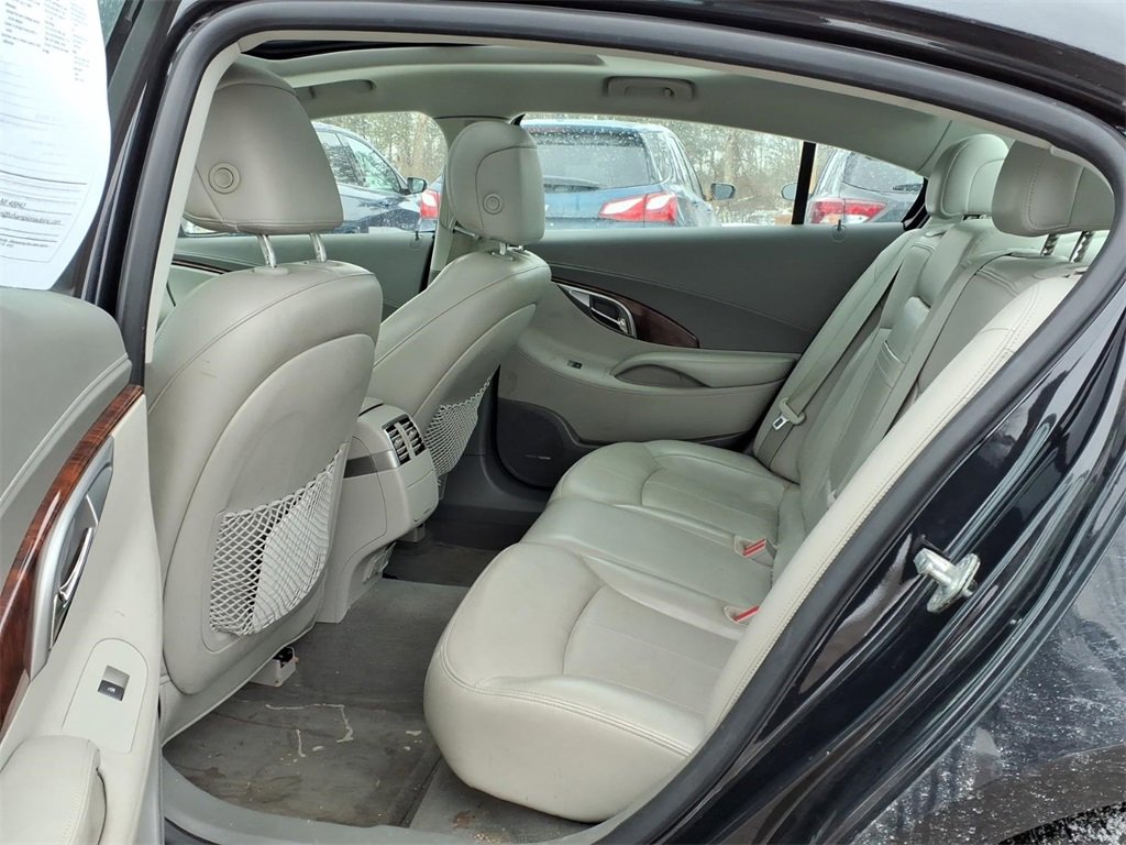 Used 2011 Buick LaCrosse CXS image 7