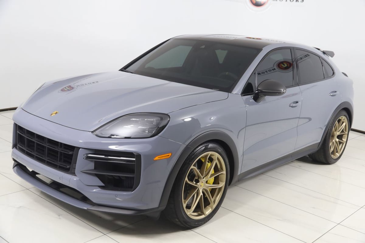 Used 2024 Porsche Cayenne Turbo GT image 29