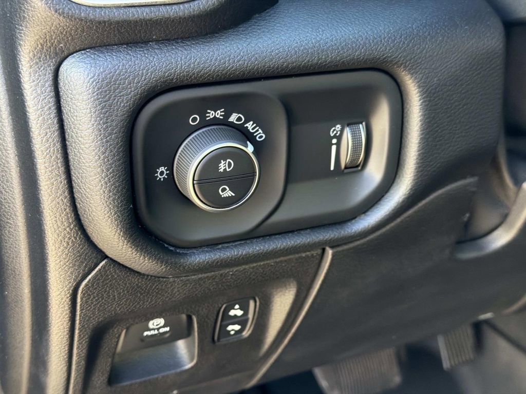 Used 2020 RAM 1500 Big Horn image 30