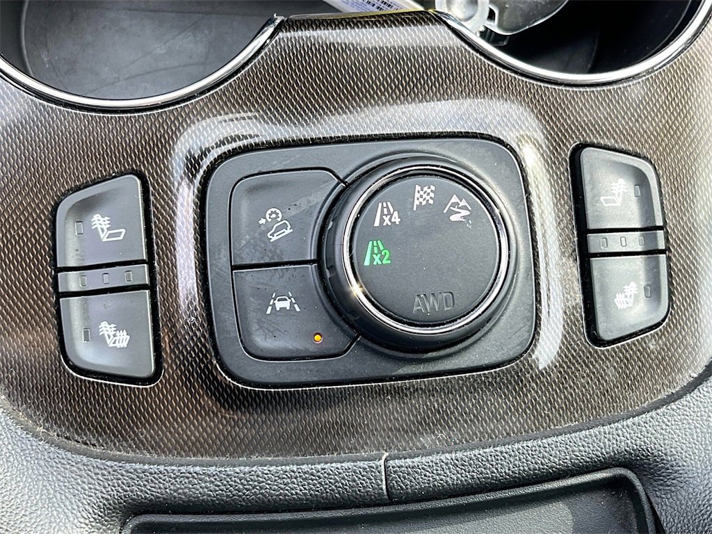 Used 2020 GMC Acadia AT4 w/ Driver Alert Package II image 21