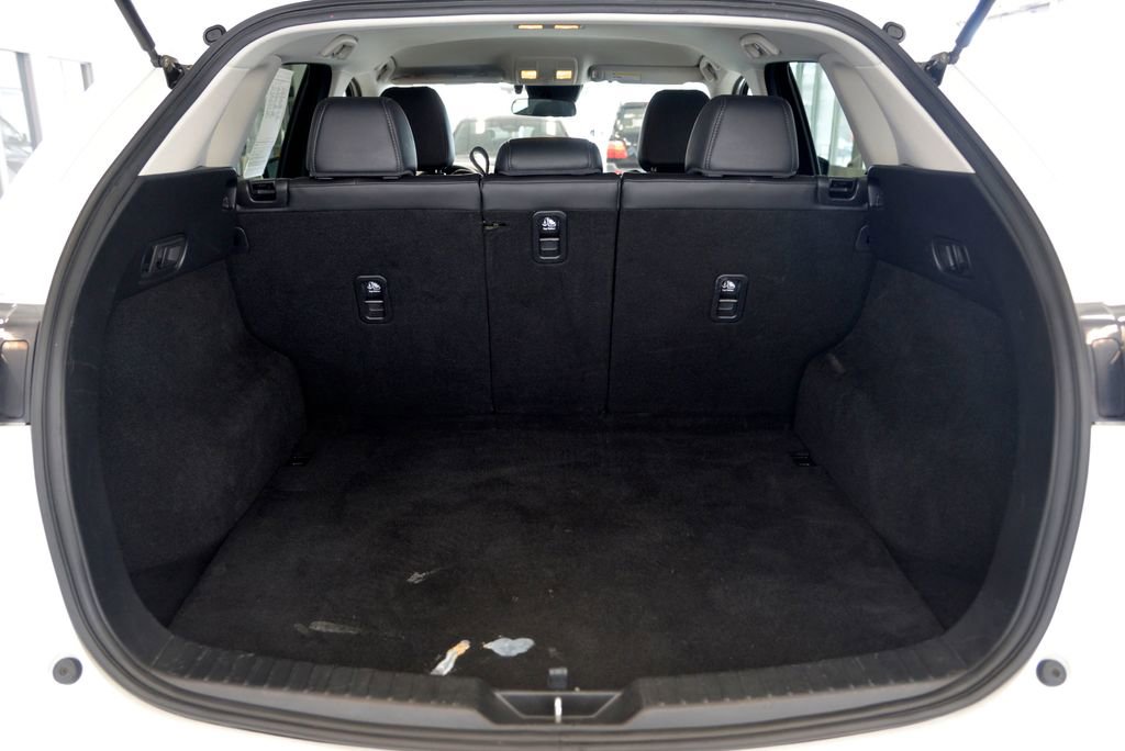 Used 2017 MAZDA CX-5 Touring image 28