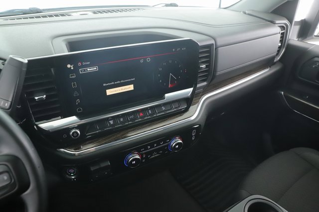 Used 2024 GMC Sierra 3500 SLE w/ SLE Convenience Package image 26