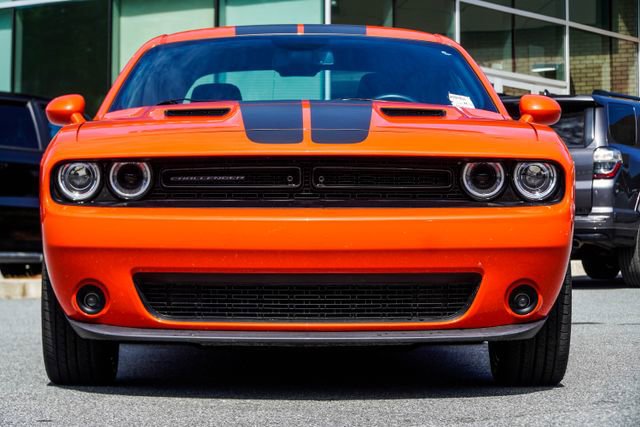 Used 2018 Dodge Challenger SXT w/ Blacktop Package RWD image 8