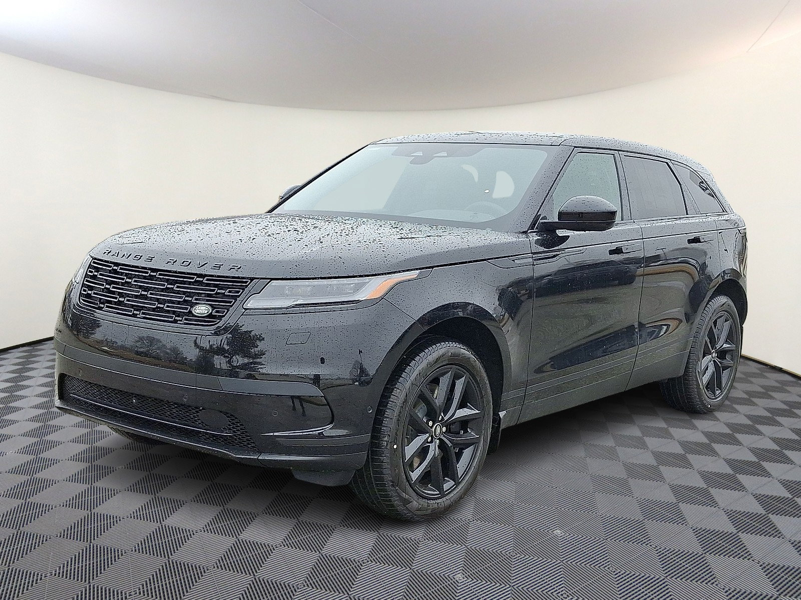 New 2026 Land Rover Range Rover Velar S AWD/4WD image 1