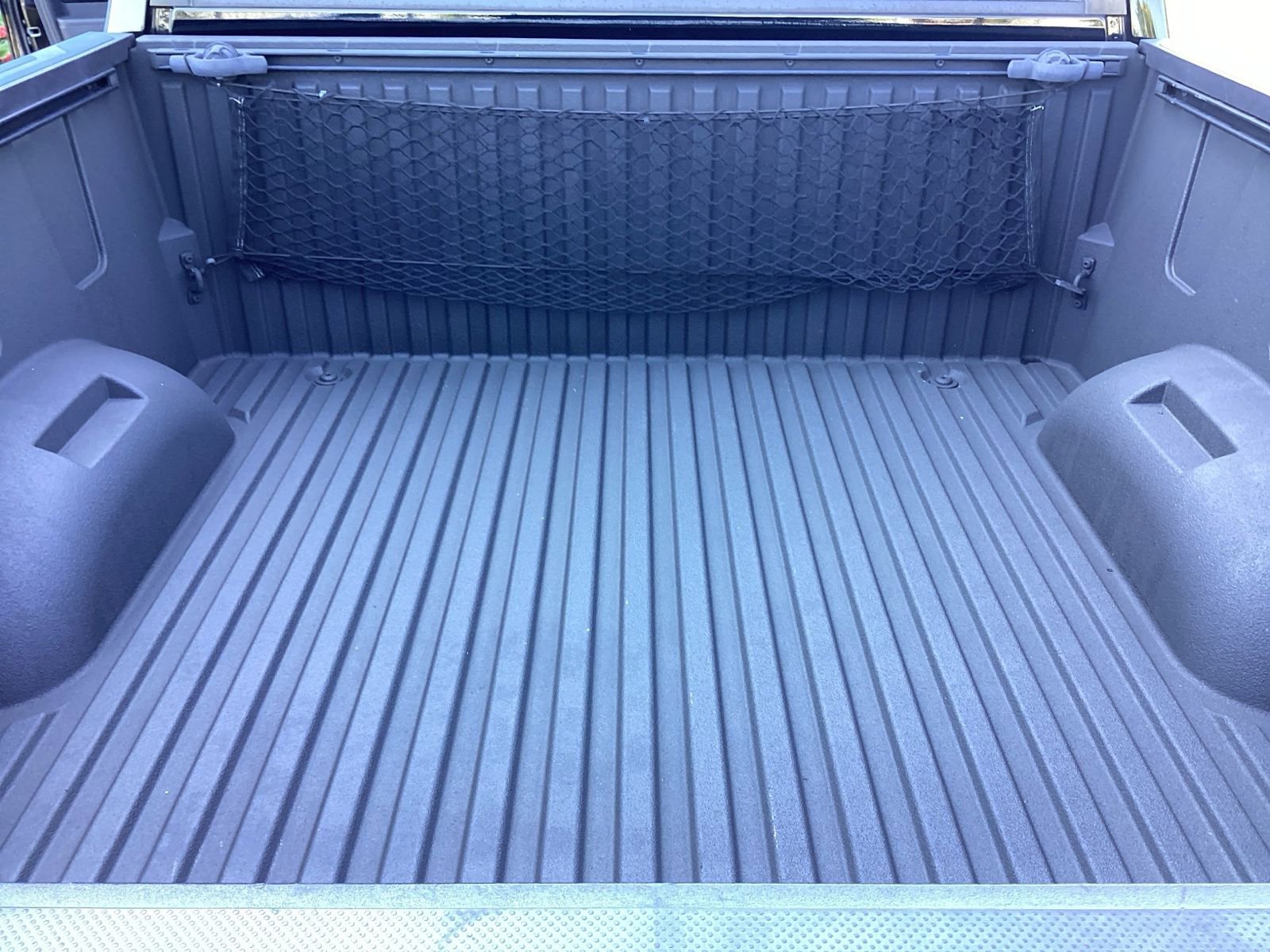 Used 2022 Toyota Tundra SR5 w/ Convenience Package image 4