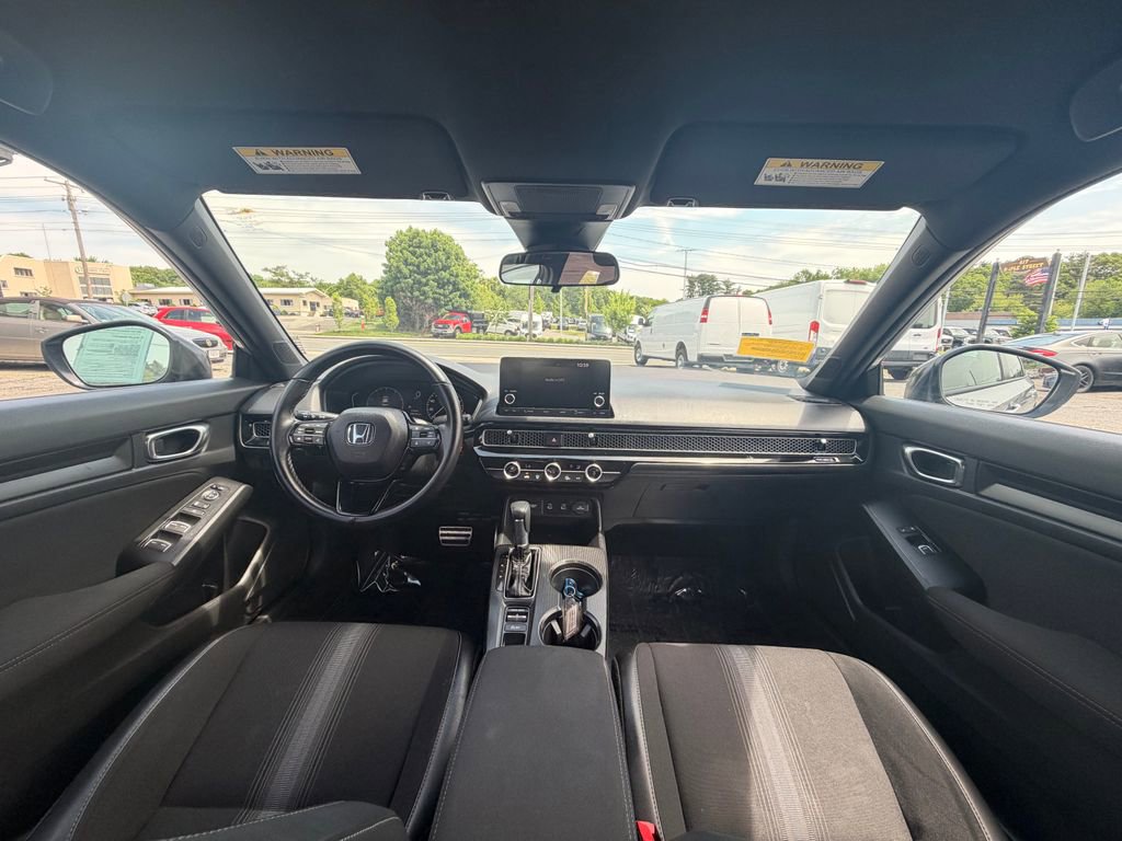 Used 2025 Honda Civic Sport image 17