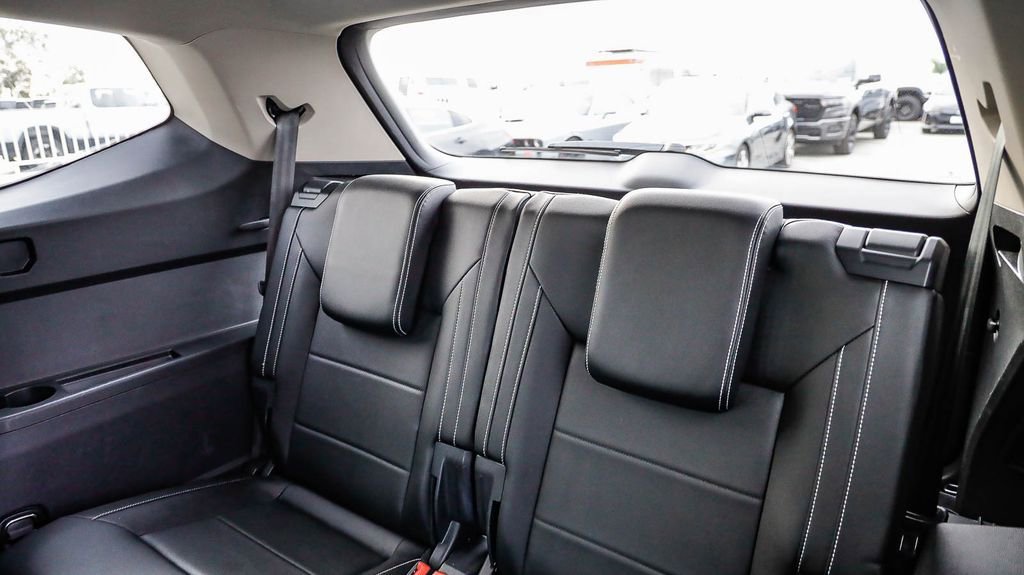 Used 2021 Volkswagen Atlas SE w/ Panoramic Sunroof Package image 24