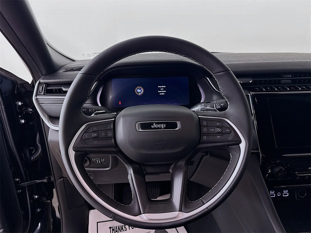 New 2025 Jeep Grand Cherokee Altitude image 12