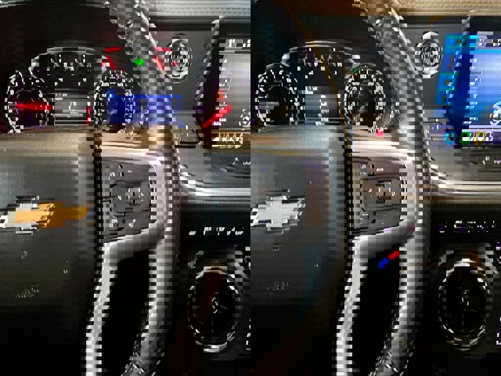 Used 2020 Chevrolet Blazer LT image 24