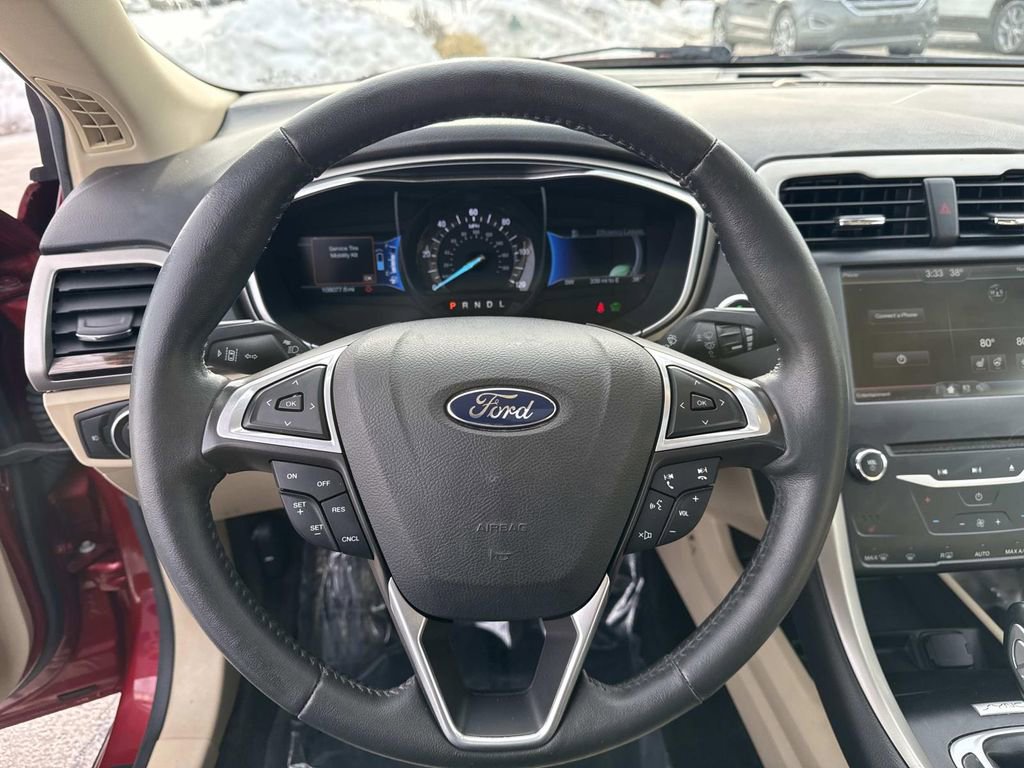 Used 2015 Ford Fusion SE w/ Equipment Group 502A image 17