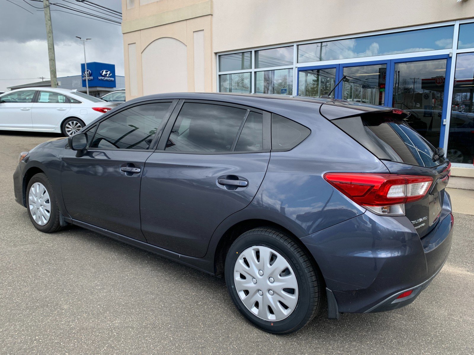 Used 2017 Subaru Impreza 2.0i image 5