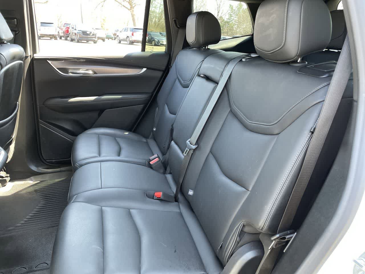 Certified 2025 Cadillac XT6 Luxury AWD/4WD image 20