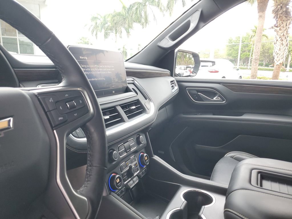 Used 2021 Chevrolet Tahoe Premier w/ Premium Package image 22