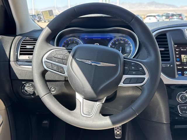 Used 2023 Chrysler 300 Touring w/ Sport Appearance Package RWD image 14