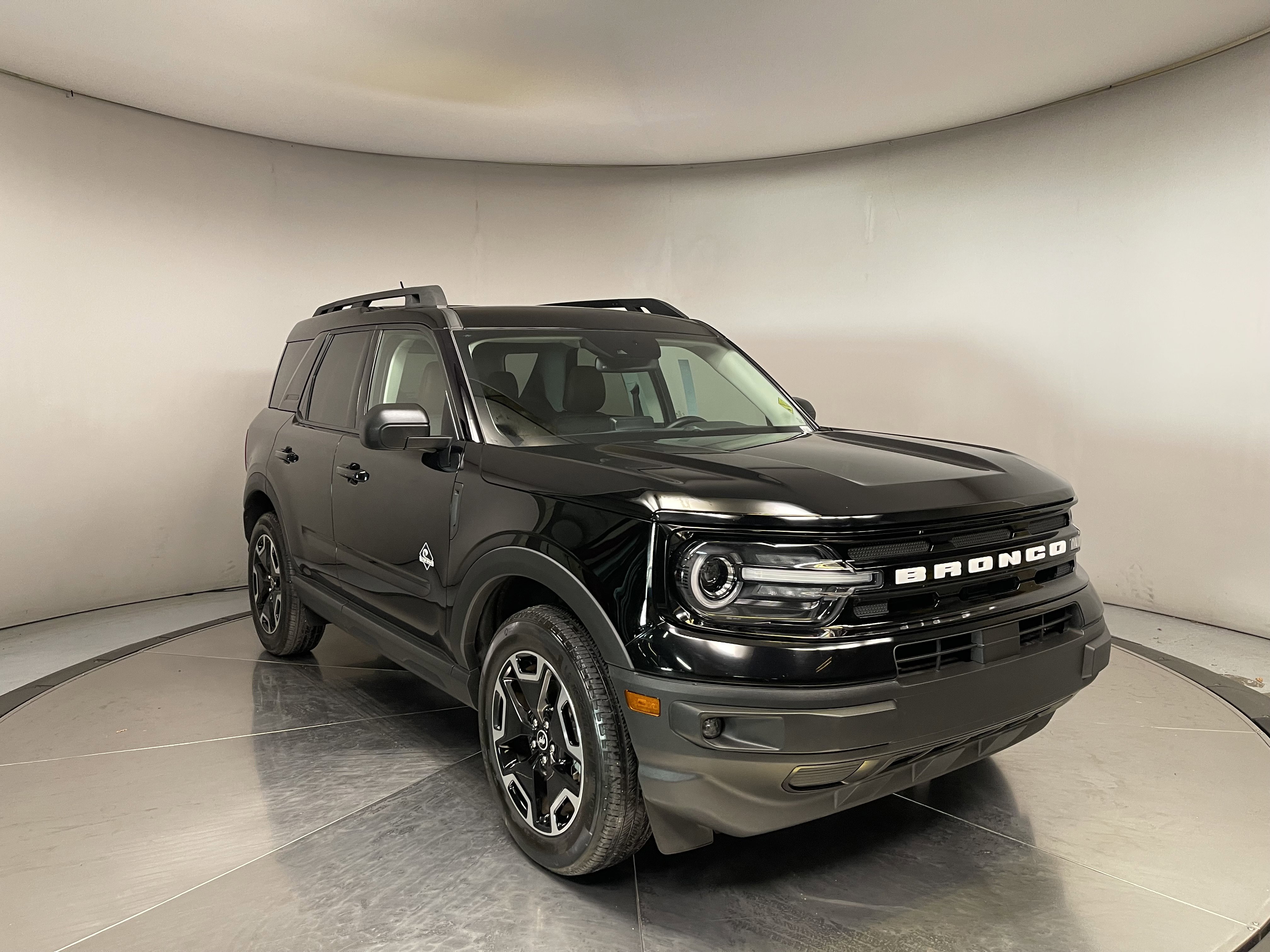 Used 2023 Ford Bronco Sport Outer Banks w/ Tech Package image 7