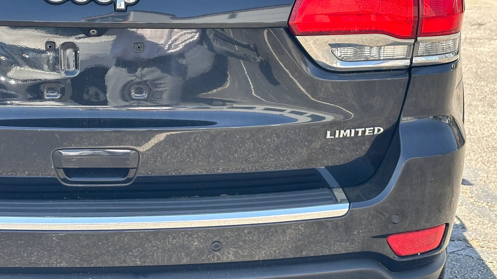 Used 2014 Jeep Grand Cherokee Limited image 6